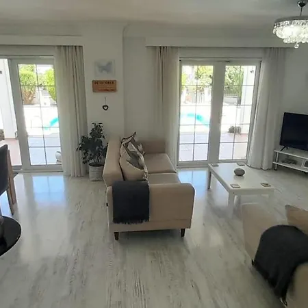 London By Luxury Group * 费特希耶