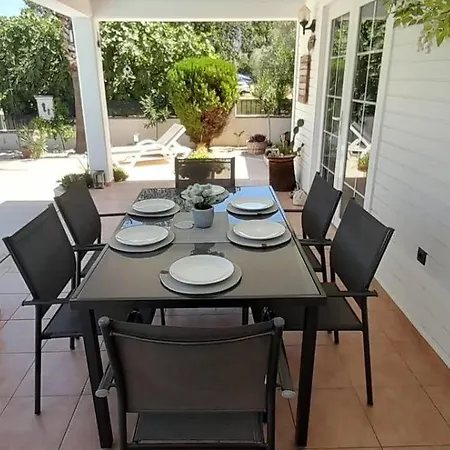 London By Luxury Group Willa *