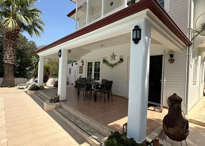 London By Luxury Group Vilă *